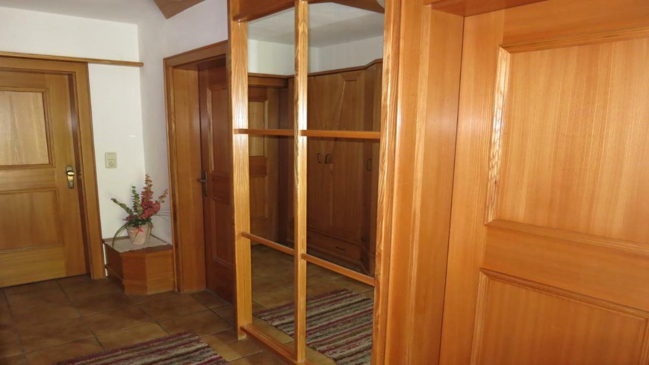 Wessely Appartements Am Golfplatz Innsbruck Exterior photo